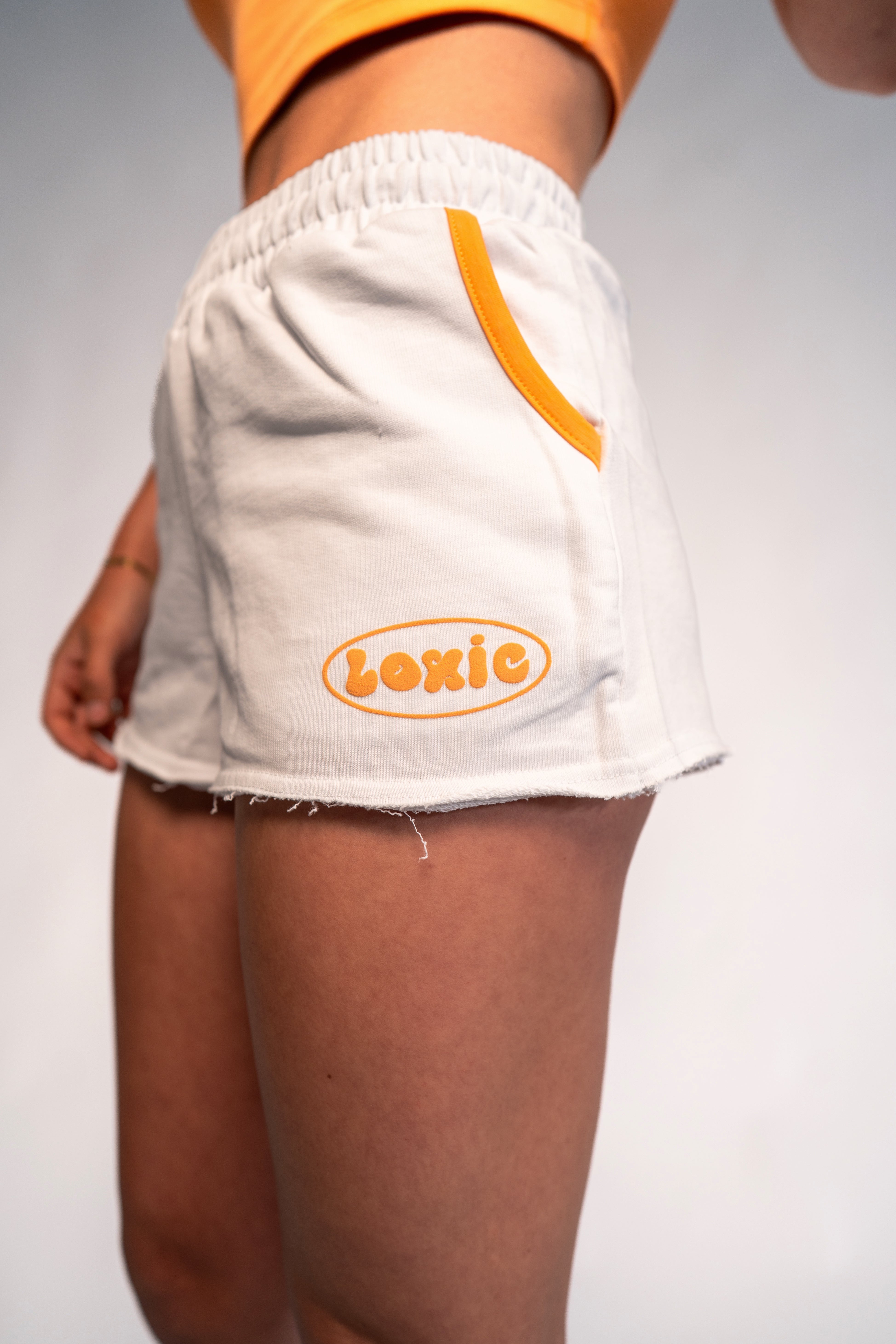 LOGO SHORTS