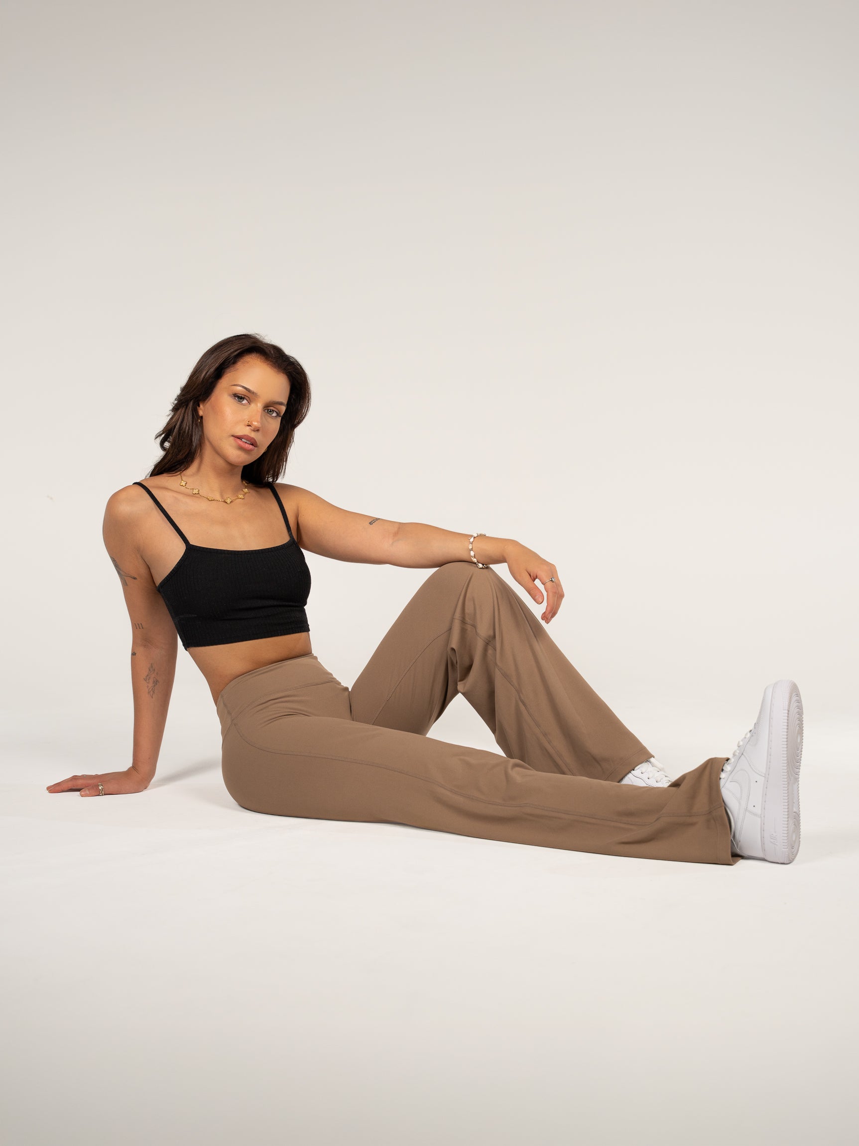 Nova Open Leg Leggings Mocha
